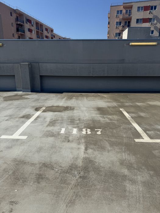Închiriez 2 locuri de parcare Palladium Residence – 150 lei/lună | 20 lei/zi
