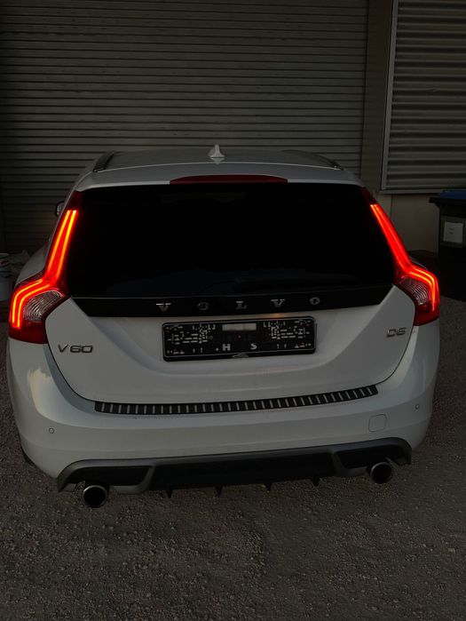 VOLVO V60 2012 — imagine 4