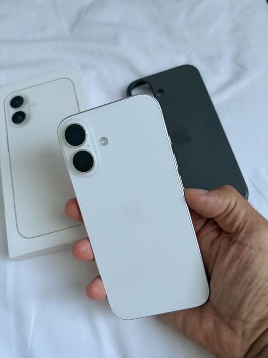Iphone 16 128 GB неразличим от нов с гаранция 36 месеца към Yettel