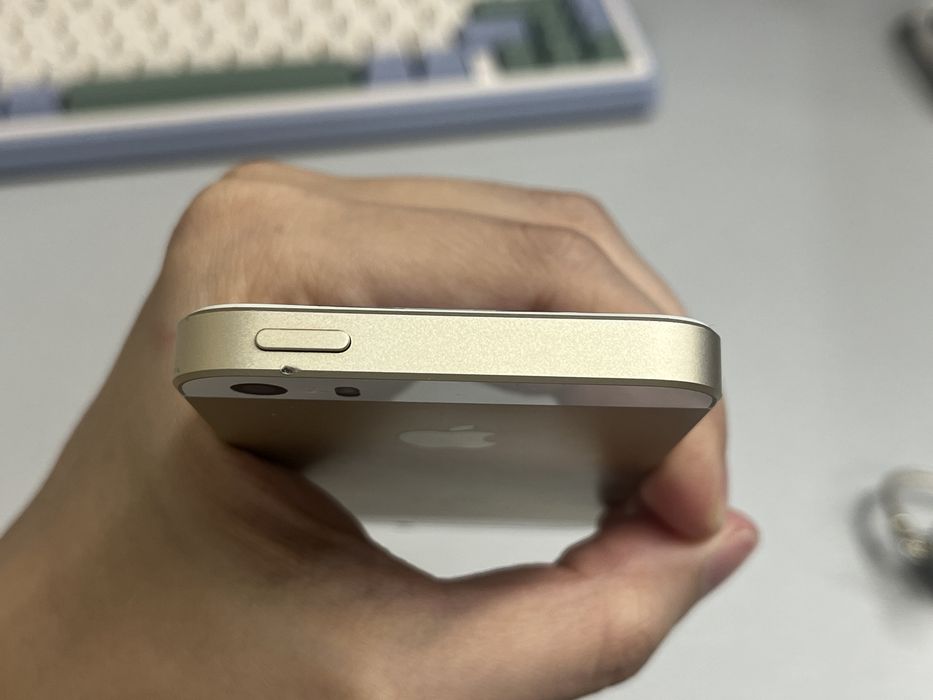 iPhone SE, 32 gb Gold