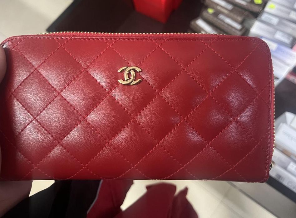 Дамски портмонета CHANEL