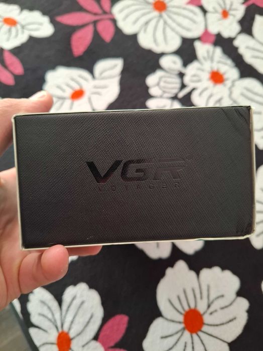 Vand 2 masini de tuns si un trimmer