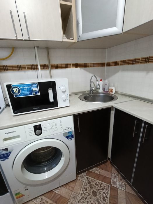 Сдам посуточно 2кв район клиника Еркемед, айгерим Доверие