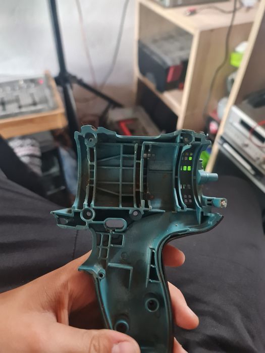 Jumatate dintr o carcasa makita BHP452 (partea stanga)