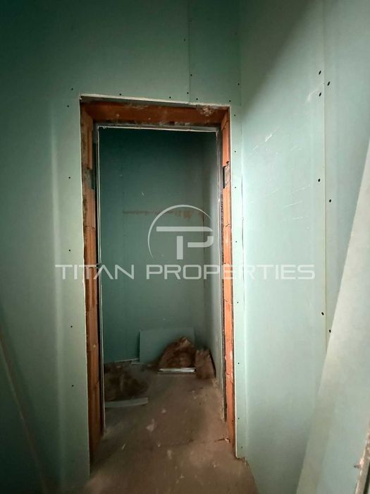 Продава се Магазин в Пловдив, Тракия - 149 кв.м за 1432 €/кв.м - Снимка #2