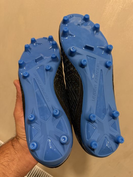 Ghete fotbal Under Armour Magnetico