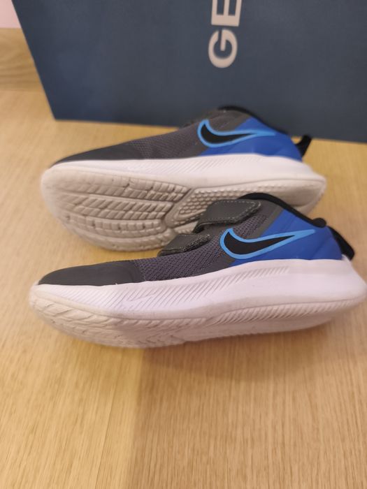 Маратонки Nike 27 номер