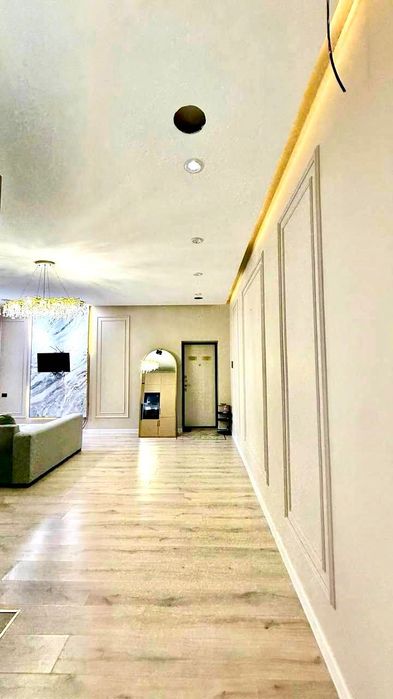 Новостройке продается квартира ор-р улица Иззат-58  3/2/8  86м2