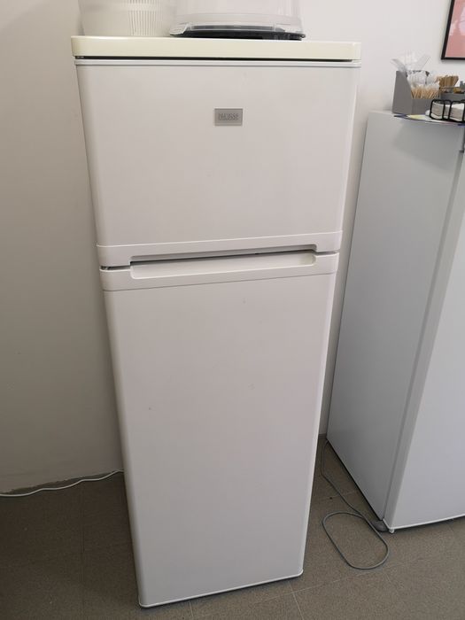 Търговско оборудване за заведения, Хладилни витрини, фризери и др.