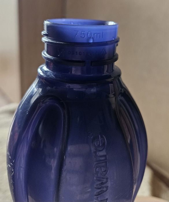 Бутилка Tupperware