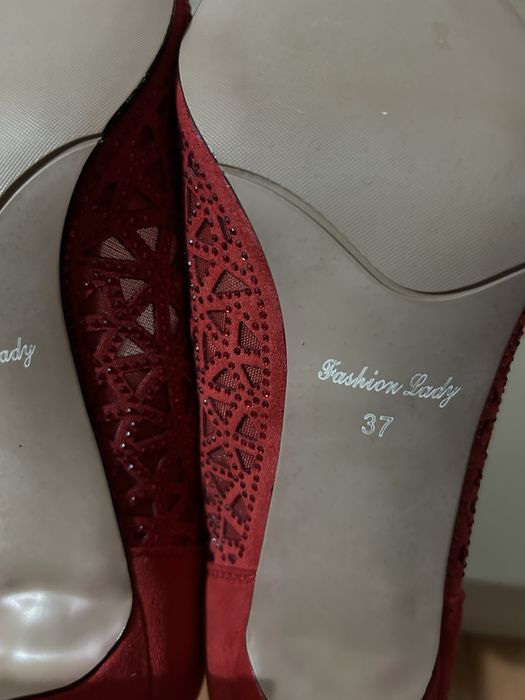 Туфли по 5000 тг