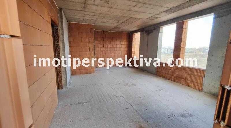 Продава се Тристаен апартамент в Пловдив, Христо Смирненски - 102 кв.м за 1300 €/кв.м - Снимка #2