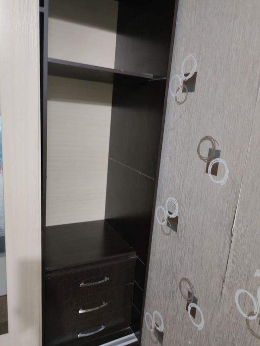 Продам шкаф город Жезказган