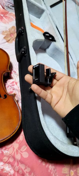 Vând vioară bună de studiu cât și pentru profesioniști