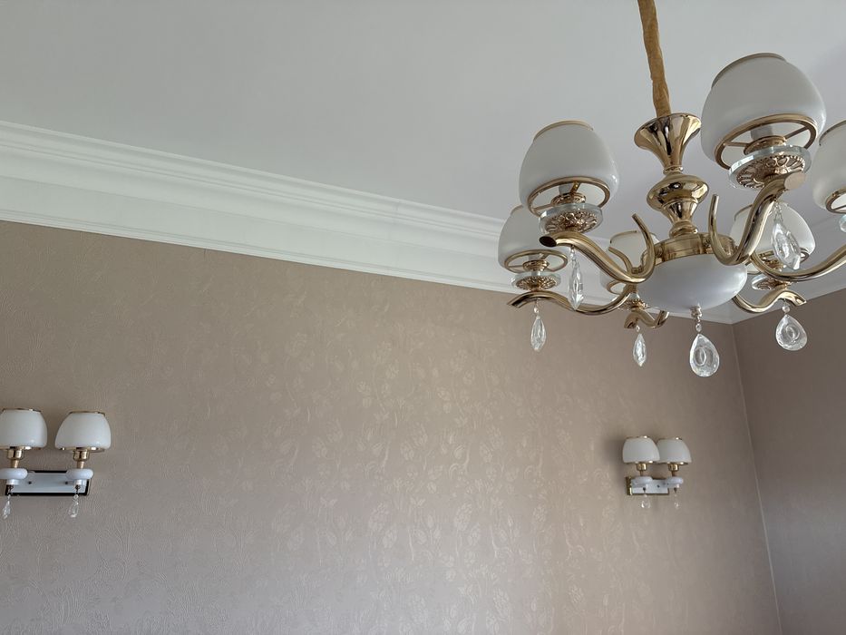 Продам люстру и бра