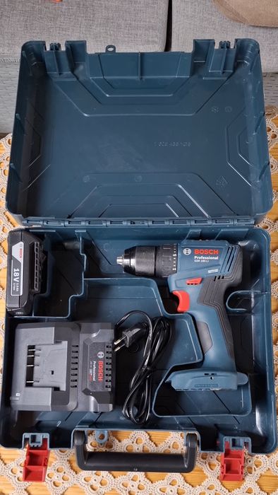 Продавам ударен винтоверт Bosch.