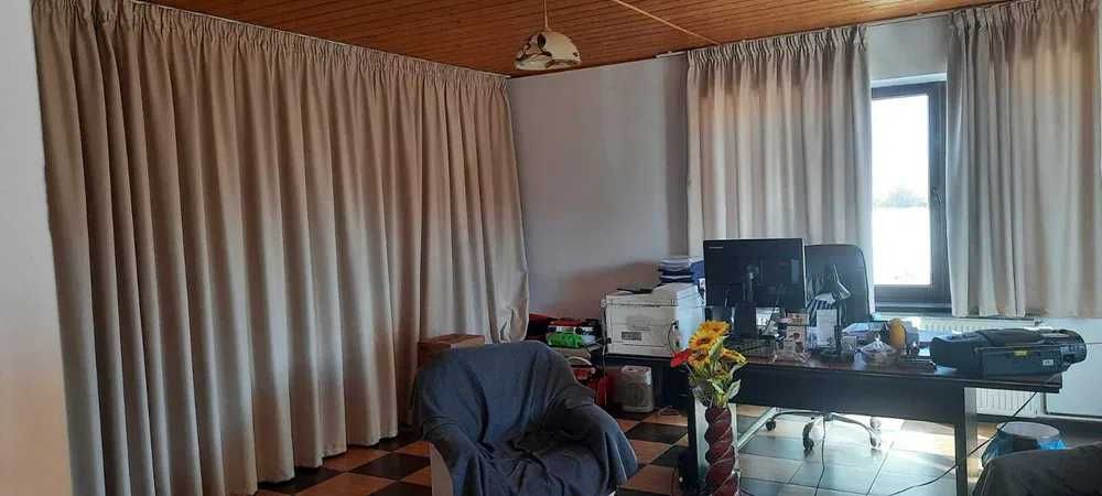 Inchiriez birou 130 mp pretabil firma si teren