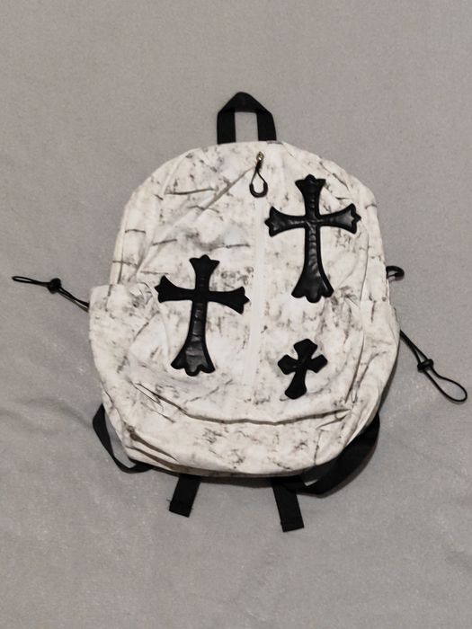 продам сумку, винтаж, кресты, без бренда, имеются дефекты(видно)