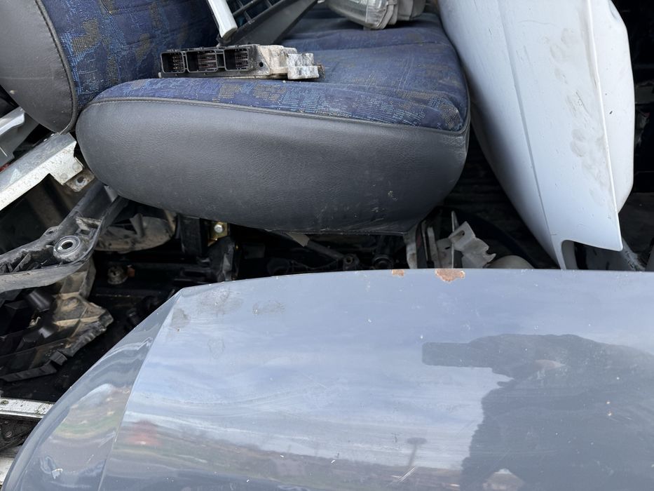 Предна броня преден капак фарове маска калници vw caddy