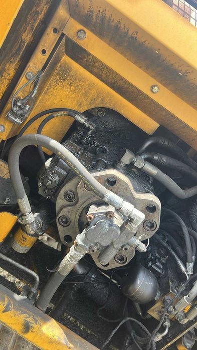 Vand Pompa hidraulica JCB 220