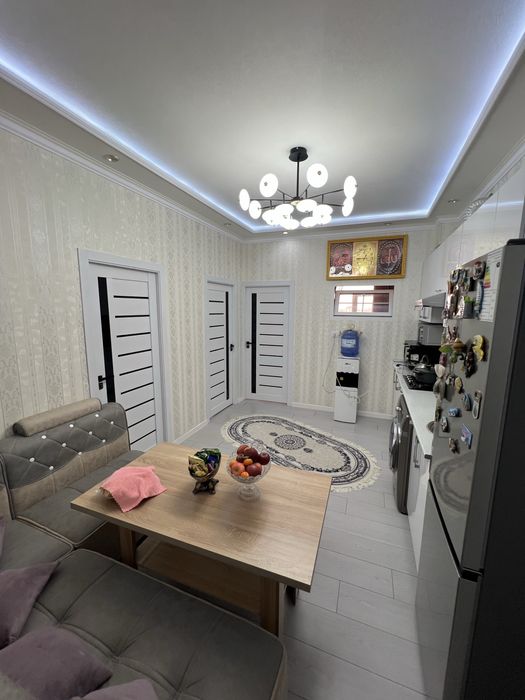 3х комнатная квартира сотилади