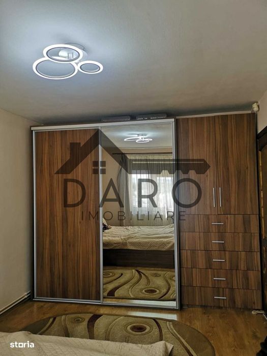 Vand apartament 3 camere