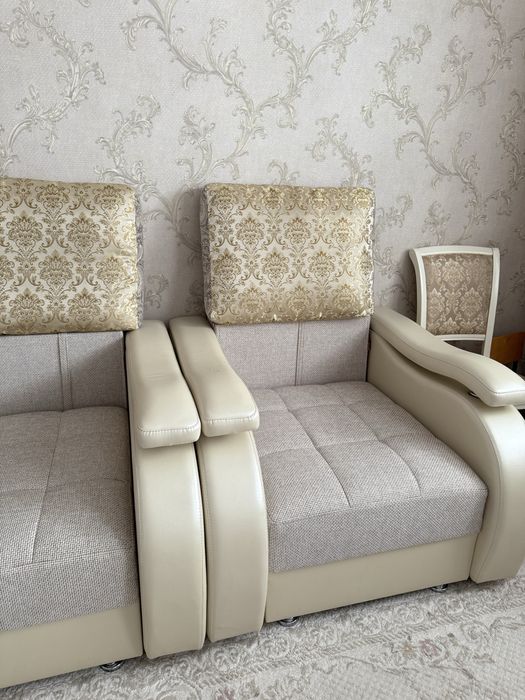 Продам диван с кресло