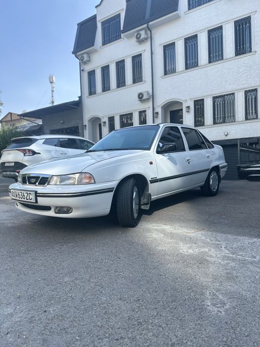 Nexia 1 sotiladi.