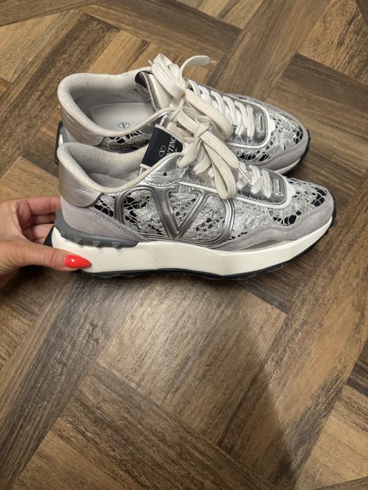 Valentino 37 номер носени 4-5 пъти