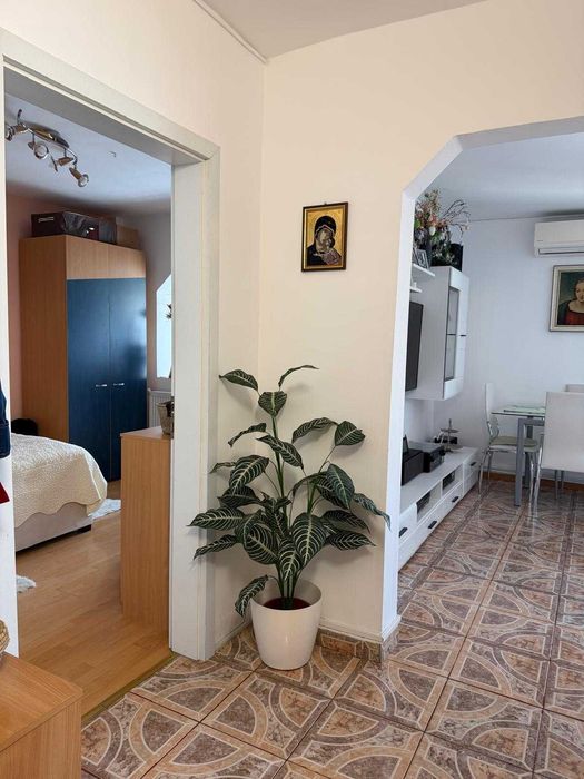 Vand /Schimb apartament 3 camere Arad/Alfa Et.3 cu Casă