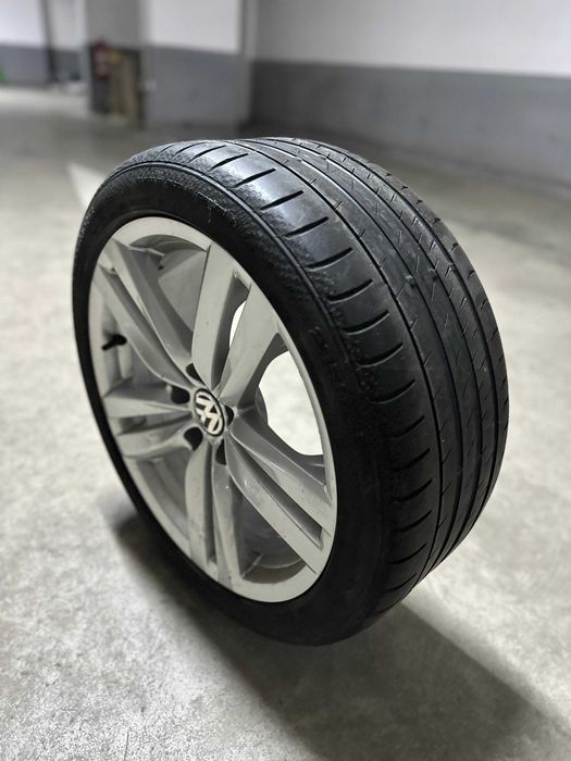 Jantă VW 18 inch Kansas echipată cu anvelopă Continental 235/40/18