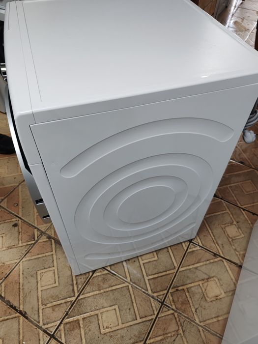 Най високият клас сушилня с термопомпа  Bosch Home Professional А+++ 8кг 2 години гаранция!