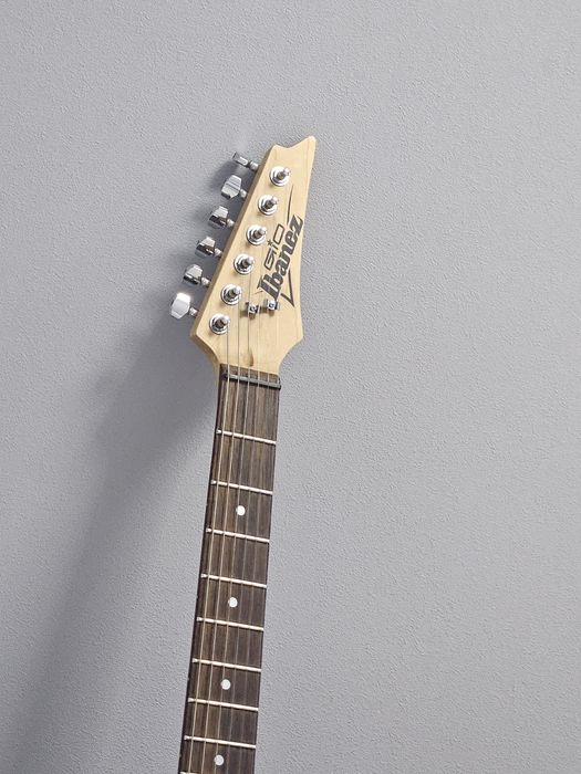 Продам электрогитару Ibanez Gio Grx40 HHS