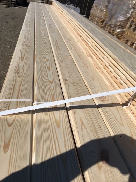 Lambriu pin 19 mm. Lambriu interior-exterior. Pret 56 lei tva inslus.