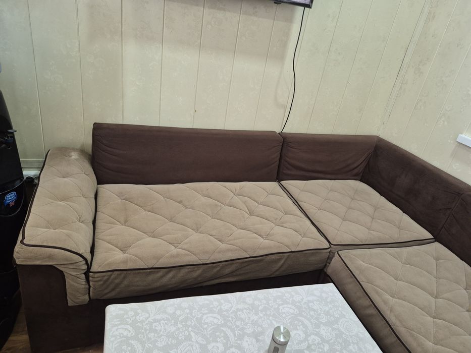 Юмшок мебел сотилади