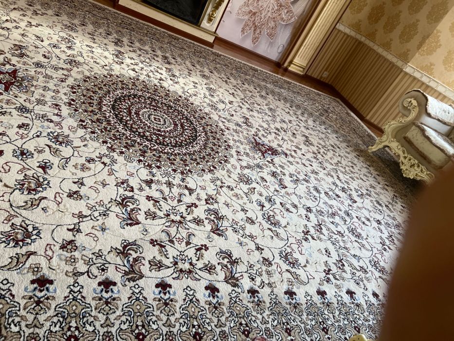 Продам разные ковры