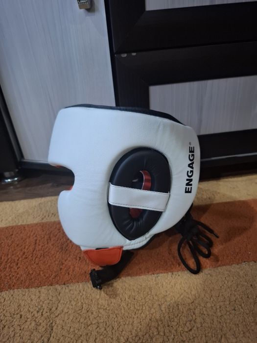 Шлем для единоборств Engage