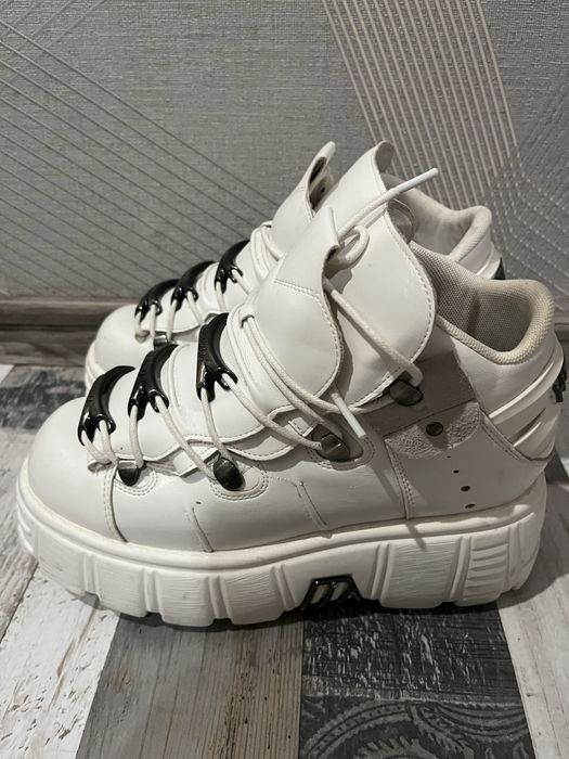 новые кроссовки/ботинки New rock