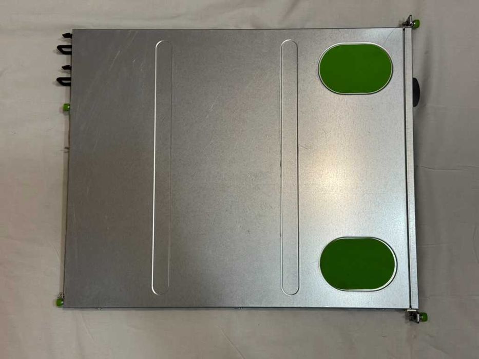 Server HYVE Edge Metal G10 - AMD Epyc 7642 48C/96T - TYAN S8036