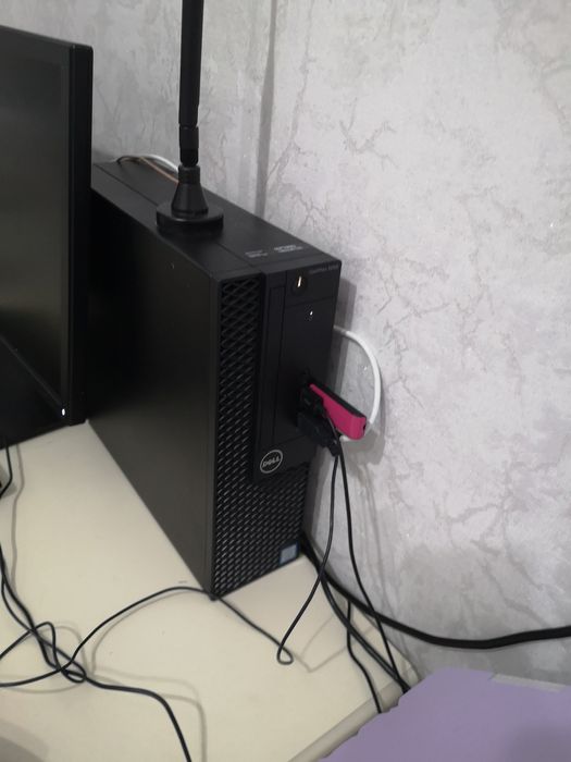 Компьютер бренд Dell optiplex
