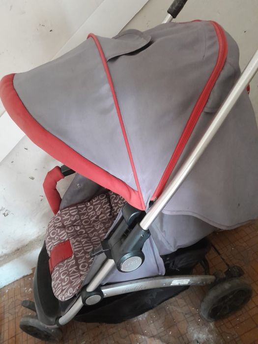 Коляску продам