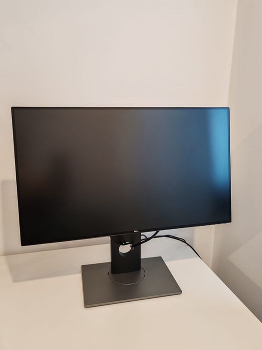 Monitor Dell UltraSharp U2717D  - IPS de 27 inch cu tehnologie Infini