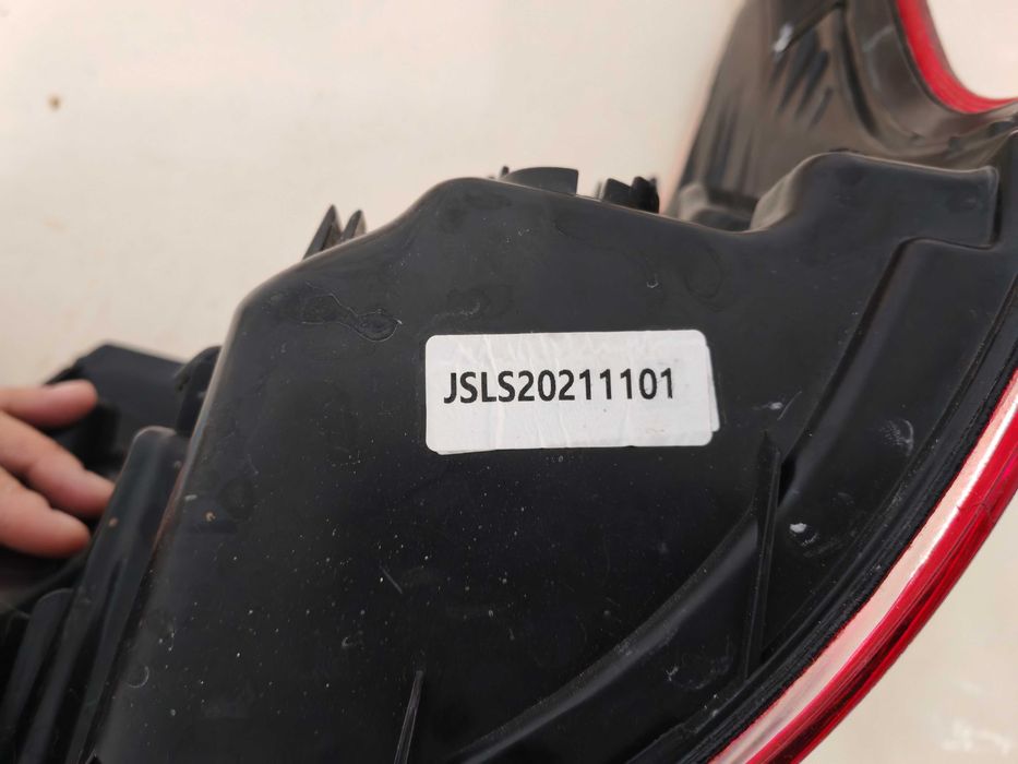 Фара задняя, левая