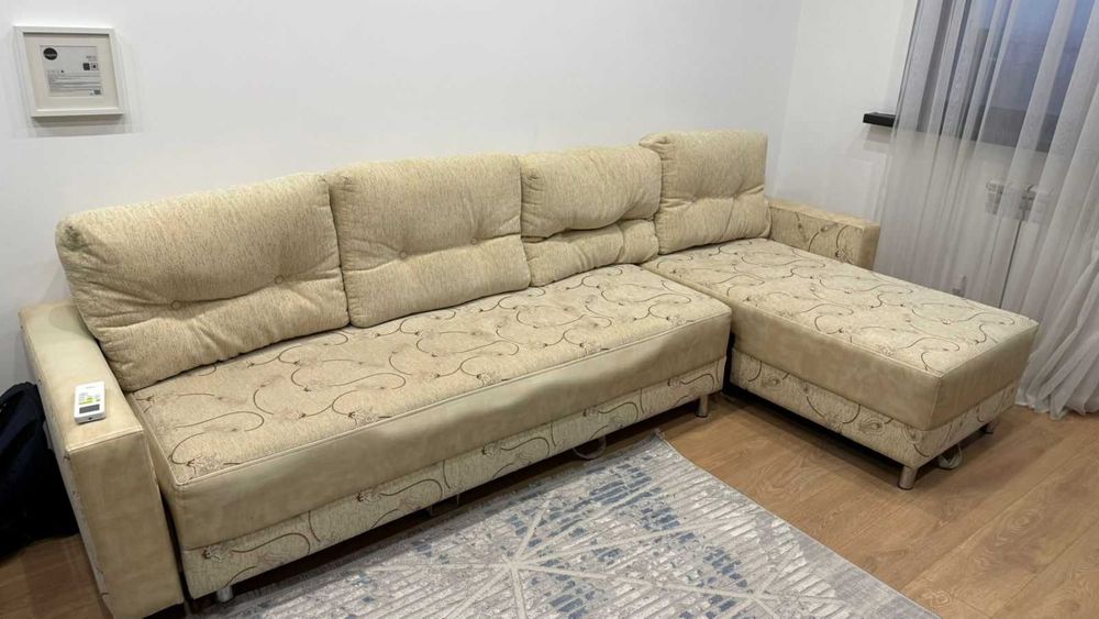 Прихожая вешалка