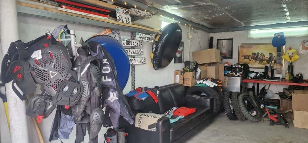 Продам гараж земля частная