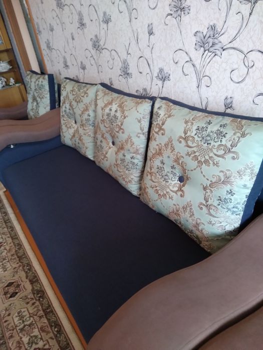 Продам мягкий уголок отдыха