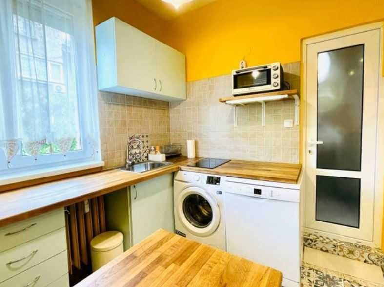 Дава се под наем Двустаен апартамент в София, Център - 60 кв.м за 597.21 € - Снимка #3