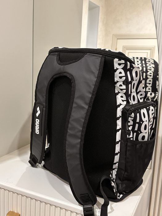 Рюзкак арена белый и серый