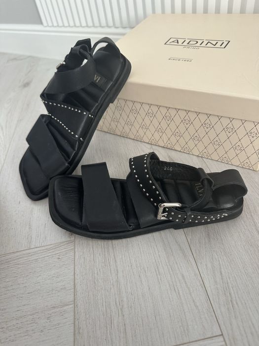 Босоножки летние