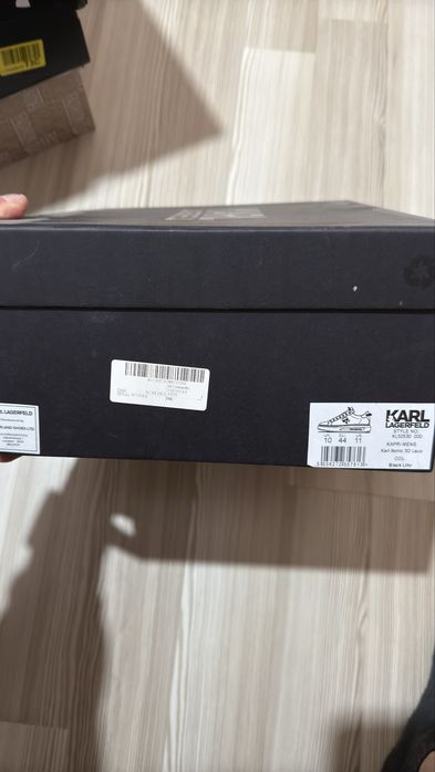 Karl lagerfeld marimea 44